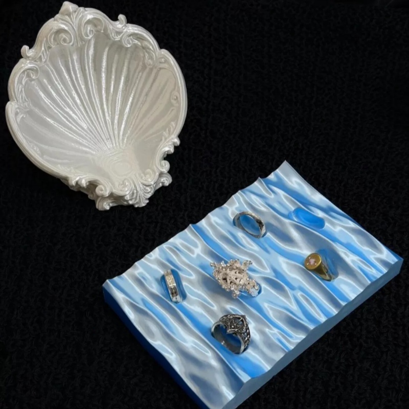 Women Accessories Display - ถาดโชว์แหวนเครื่องประดับ พื้นผิวซาติน ที่วางแหวน จานเก็บของตกแต่ง ของตกแต่งสร้างสรรค์ ของขวัญวันเกิดสำหรับผู้หญิง