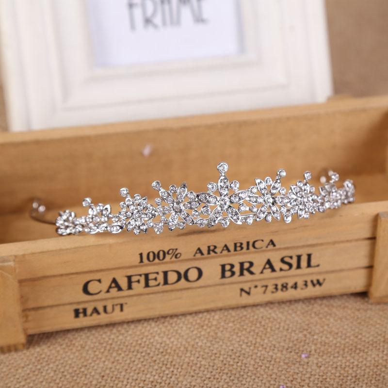 มงกุฎคริสตัลสำหรับเจ้าสาว แต่ง - Women Accessories For Wedding บทวิจารณ์และราคา
