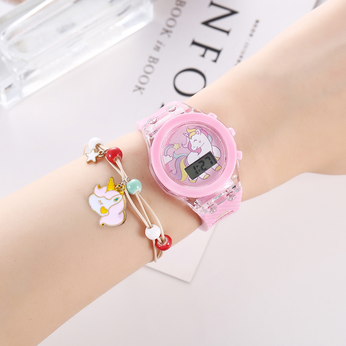นาฬิกาเด็กผู้หญิงลายยูนิคอร์นน - Women Accessories Display บทวิจารณ์และราคา