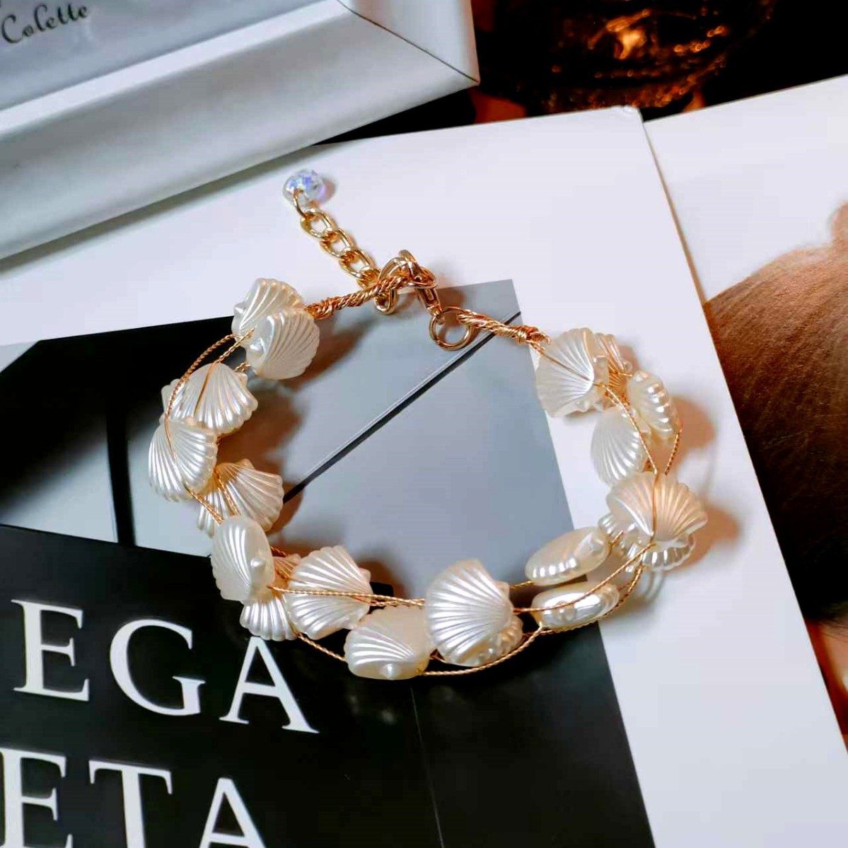 สร้อยข้อมือมุกเทียมสไตล์บาโรกส - Women Accessories In Amazon บทวิจารณ์และราคา