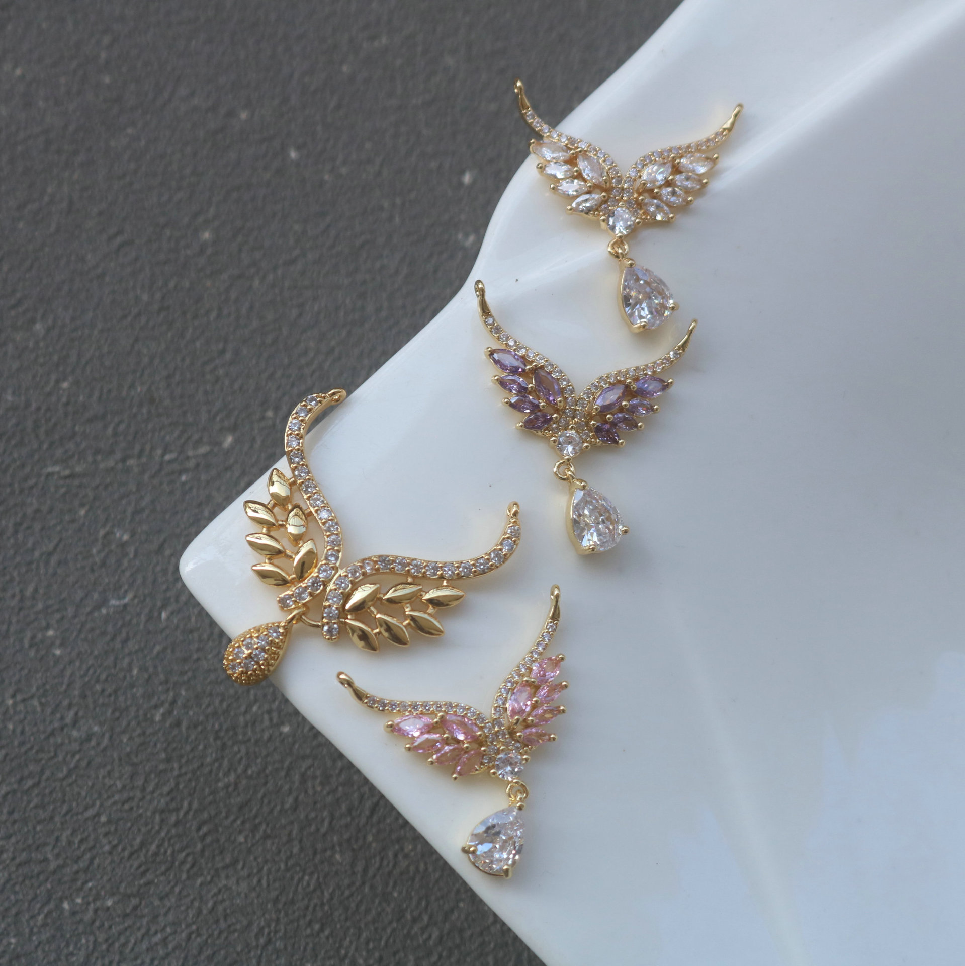 จี้รูปหยดน้ำประดับเพชรซิรคอนฝั - Women Accessories Dropshipping บทวิจารณ์และราคา