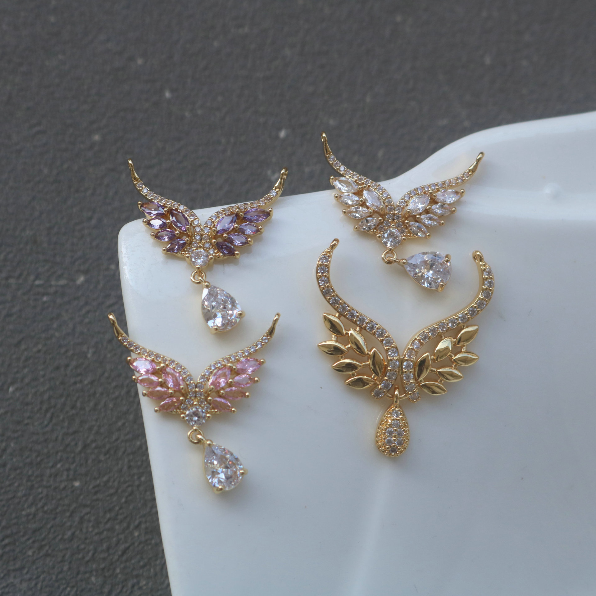จี้รูปหยดน้ำประดับเพชรซิรคอนฝั - Women Accessories Dropshipping บทวิจารณ์และราคา