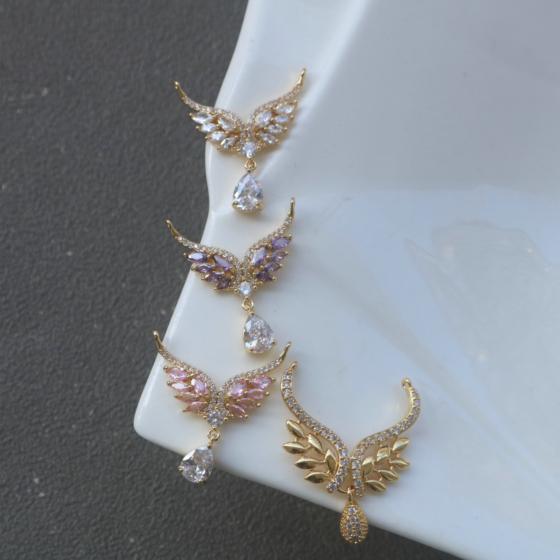 จี้รูปหยดน้ำประดับเพชรซิรคอนฝั - Women Accessories Dropshipping บทวิจารณ์และราคา