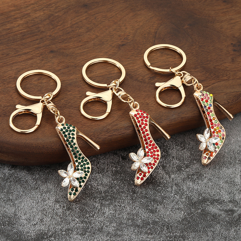 พวงกุญแจรูปรองเท้าส้นสูงประดับ - Women Accessories In Amazon บทวิจารณ์และราคา
